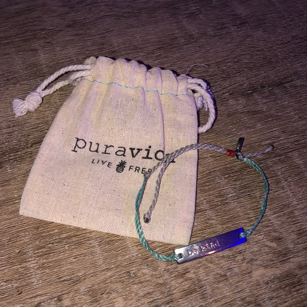 Pura Vida Be Kind Bracelet